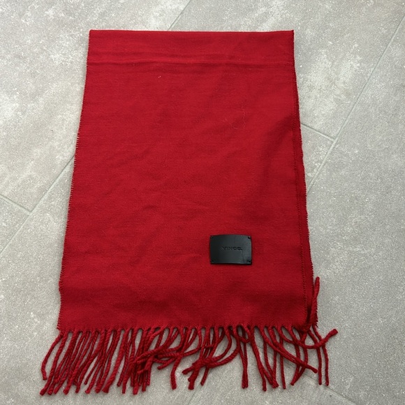 Sofia Cashmere
Fringed Cashmere Evening Wrap NEW - Picture 2 of 5